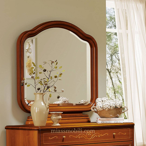 Зеркало к комоду