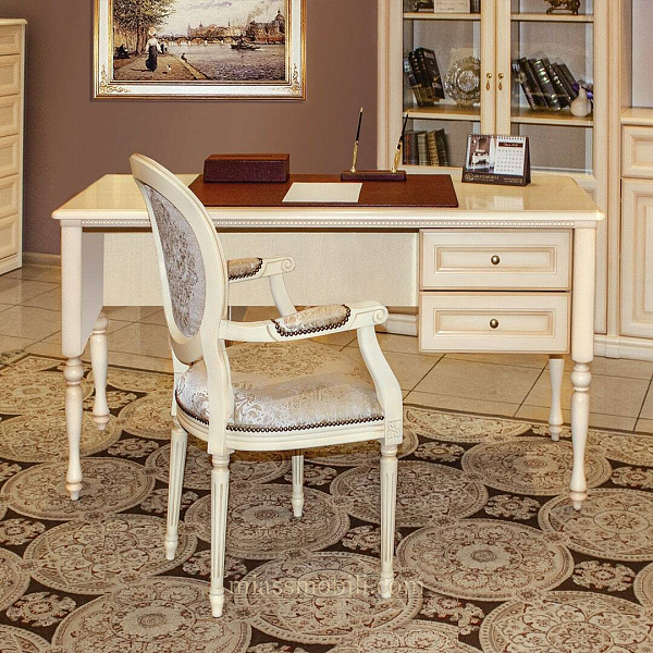 Стол письменный бестумбовый малый