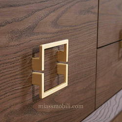 Тумба для радиоаппаратуры