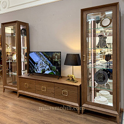 Тумба для радиоаппаратуры